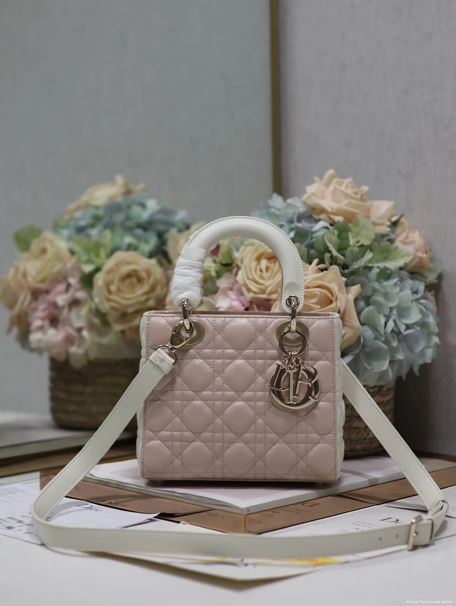 Tony Luxuries LADY DI0R-20CM 0717